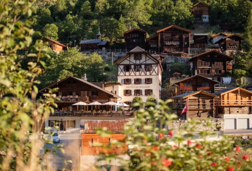 Ihr Sommergenuss im Lötschental.